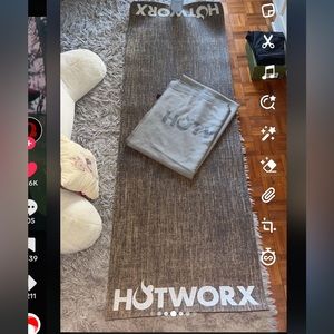 hotworx mat and towel